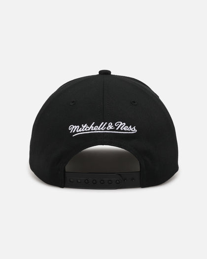 Mitchell & Ness Philadelphia 76ers Team Colour Wordmark MVP Snapback Black