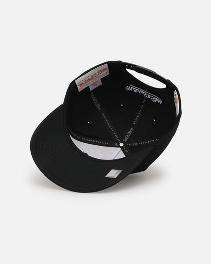 Mitchell & Ness Philadelphia 76ers Team Colour Wordmark MVP Snapback Black