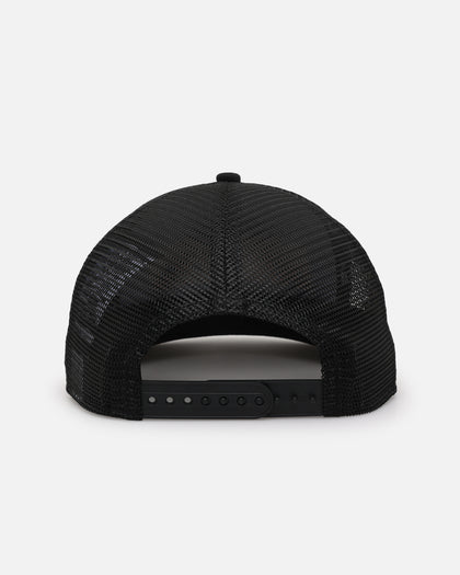 New Era Los Angeles Dodgers 'Podium Pack' Pre-Curved Golfer Trucker Snapback Black/Metallic Gold