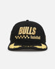 New Era Chicago Bulls 'Podium Collection' Pre-Curved Golfer Trucker Snapback Black/Metallic Gold
