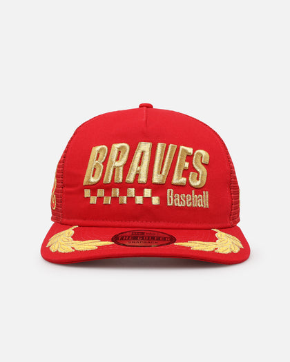 New Era Atlanta Braves 'Podium Collection' Pre-Curved Golfer Trucker Snapback Scarlet/Metallic Gold