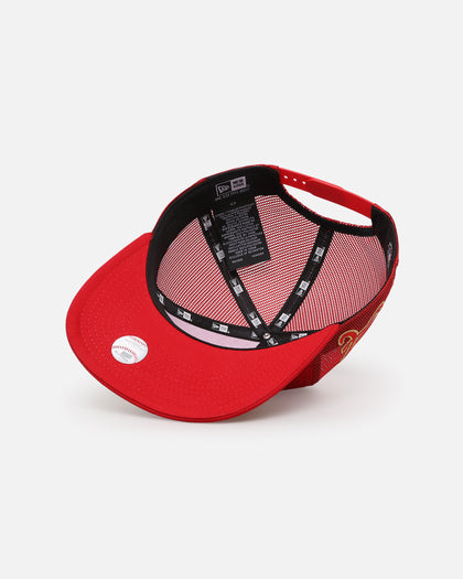 New Era Atlanta Braves 'Podium Collection' Pre-Curved Golfer Trucker Snapback Scarlet/Metallic Gold