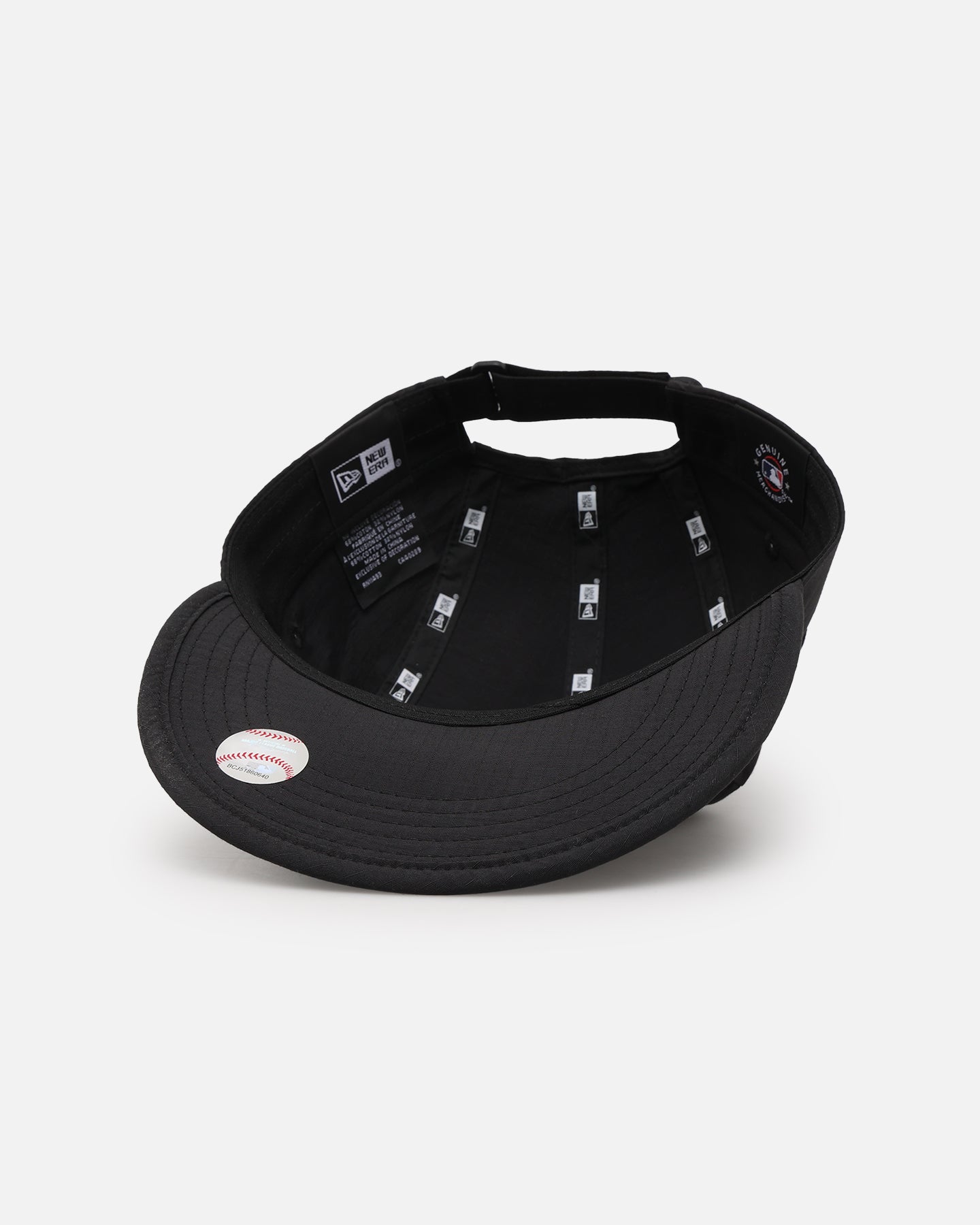 New Era New York Yankees 'Triple Black' 9TWENTY Strapback