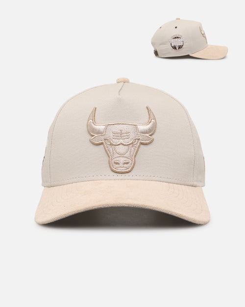 New Era Chicago Bulls 'Cream Suede' 9FORTY A-Frame Strapback Stone/Oatmilk