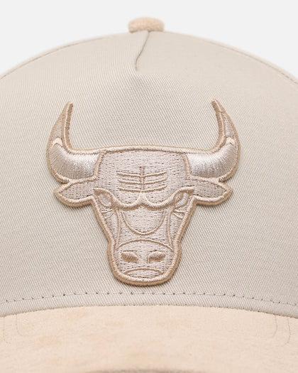 New Era Chicago Bulls 'Cream Suede' 9FORTY A-Frame Strapback Stone/Oatmilk
