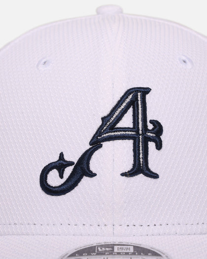 New Era 4Aces Golf Club 'Liv Golf' 9FIFTY Low Profile Stretch Snapback White