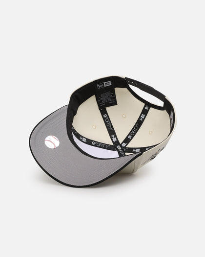 New Era Los Angeles Dodgers 'Gold Medal Badge' 9FORTY A-Frame Snapback White/Black/Green