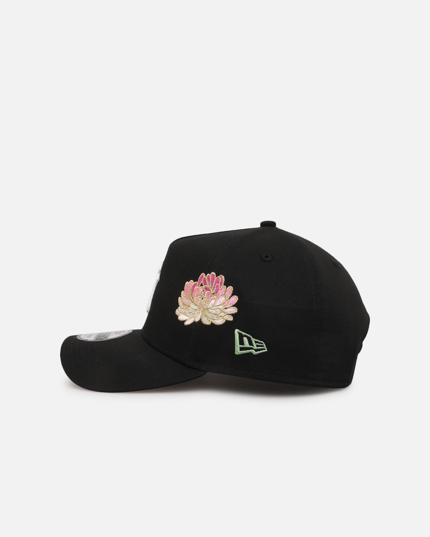 New Era New York Yankees 'Satin Flower' 9FORTY A-Frame Snapback