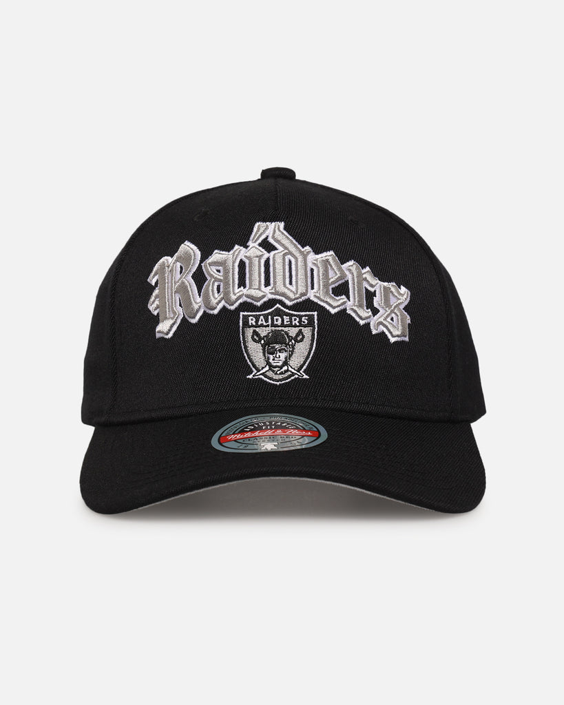 Mitchell & Ness Las Vegas Raiders 'Old English Classic' MVP