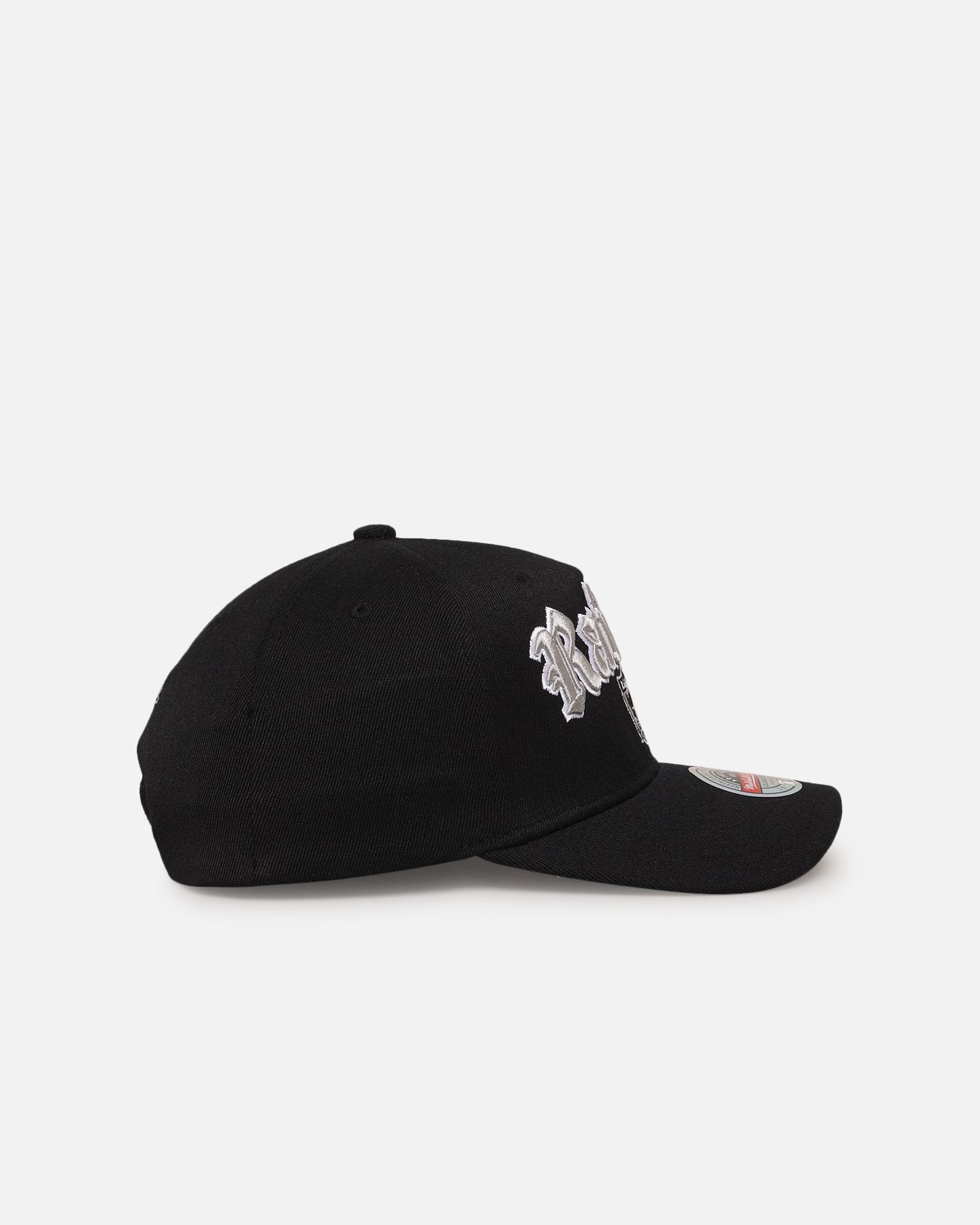 Mitchell & Ness Las Vegas Raiders 'Old English Classic' MVP