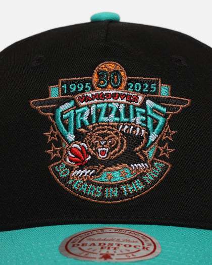 Mitchell & Ness Vancouver Grizzlies '30 Years Origin' Deadstock Snapback Black