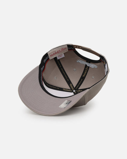 Mitchell & Ness Los Angeles Kings 'Seasonal Core' MVP Snapback Khaki