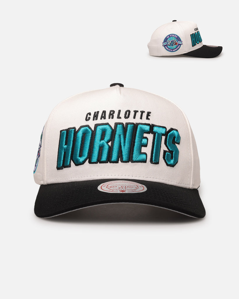 Mitchell & Ness Charlotte Hornets 'Draft Day' Pro Pinch Snapback