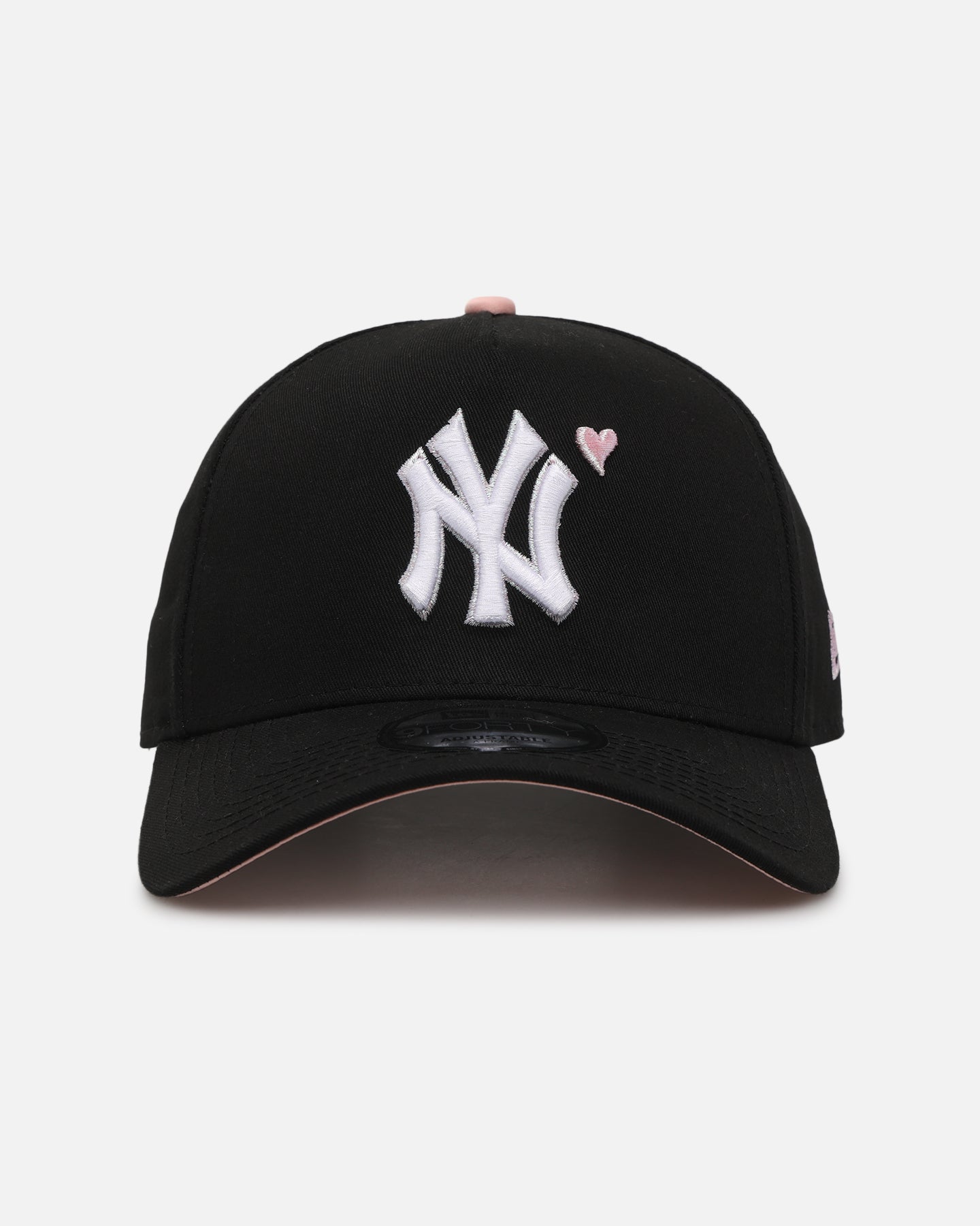 New Era New York Yankees 'Pink Satin Hearts 2.0' 9FORTY A-Frame