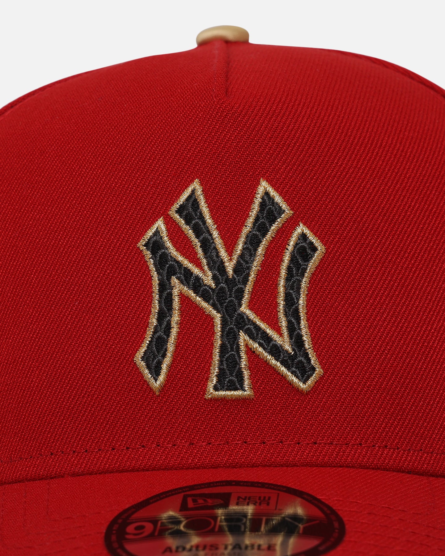 New Era New York Yankees 'Year Of The Snake' 9FORTY A-Frame