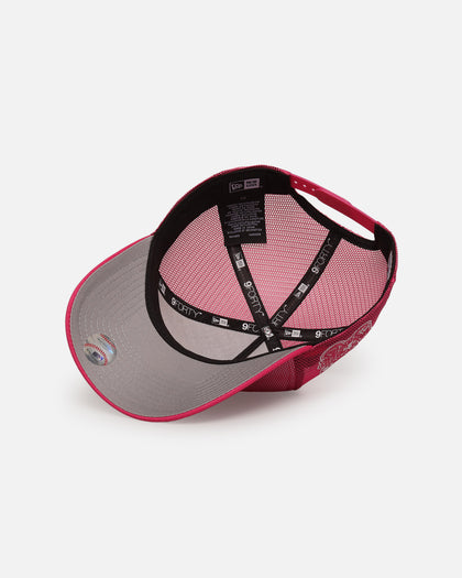 New Era New York Yankees 'Polychromatic Mesh' 9FORTY A-Frame Snapback Pink