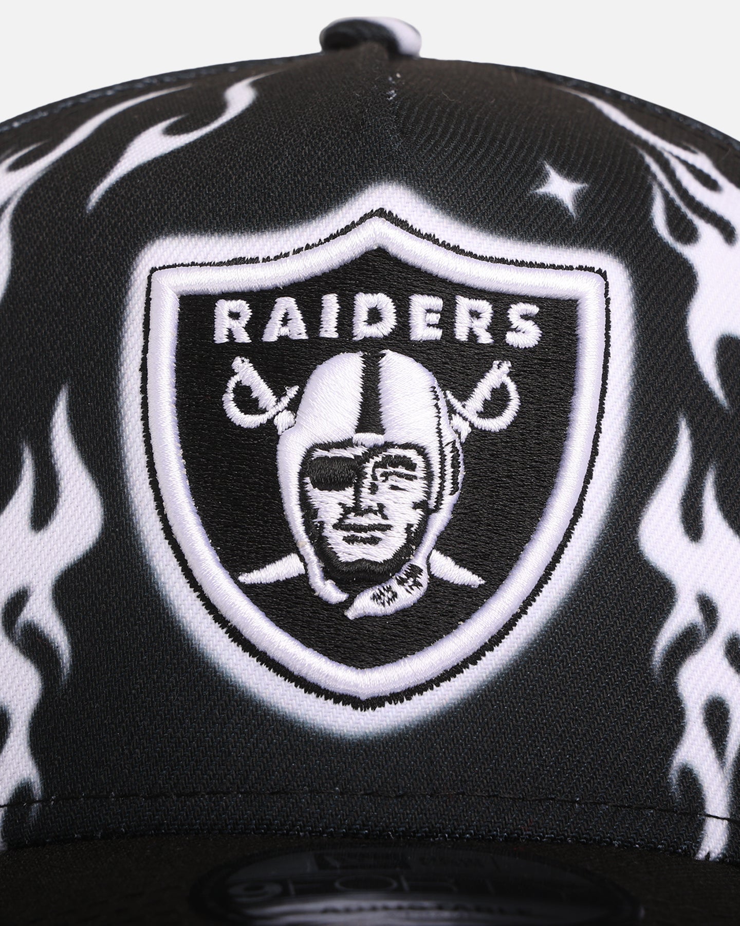 New Era Las Vegas Raiders 'Crown Flames' 9OFRTY A-Frame Snapback