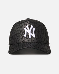 New Era New York Yankees 'Croc Skin' 9FORTY A-Frame Snapback Black