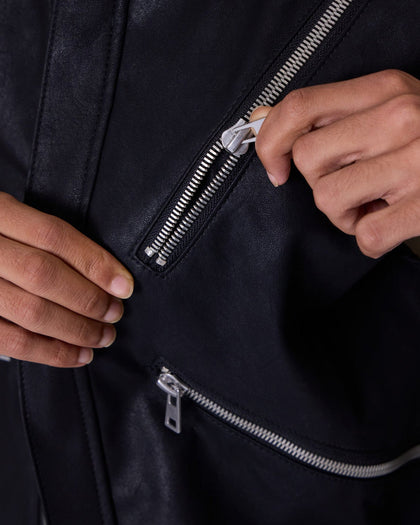 MNML Zip Lock Vest Black