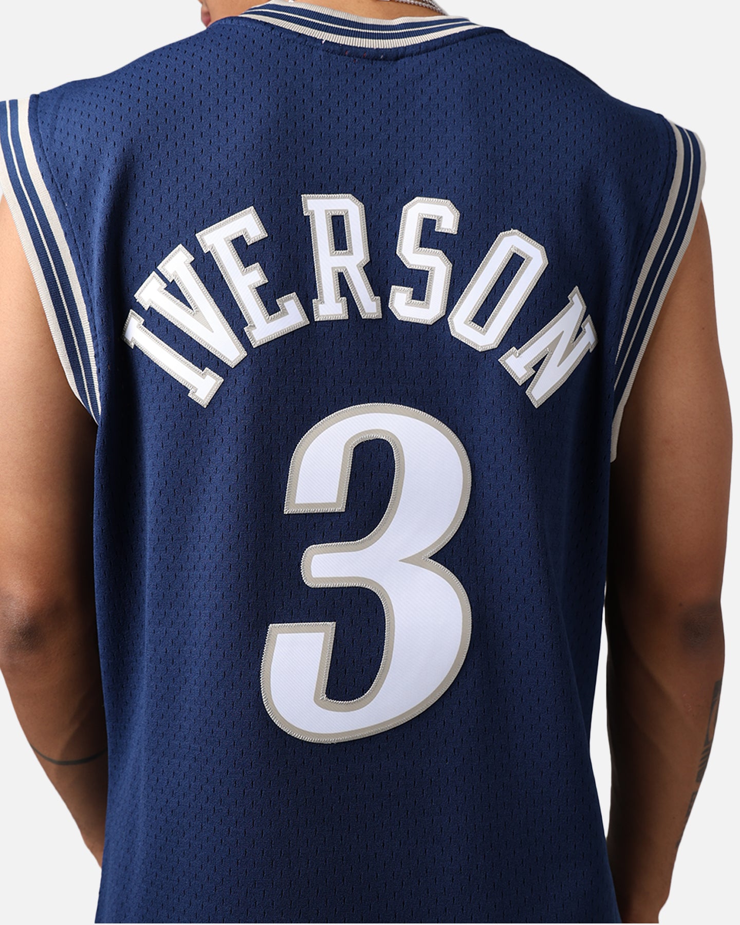 Mitchell & Ness Philadelphia 76ers Allen Iverson 2000-01 College