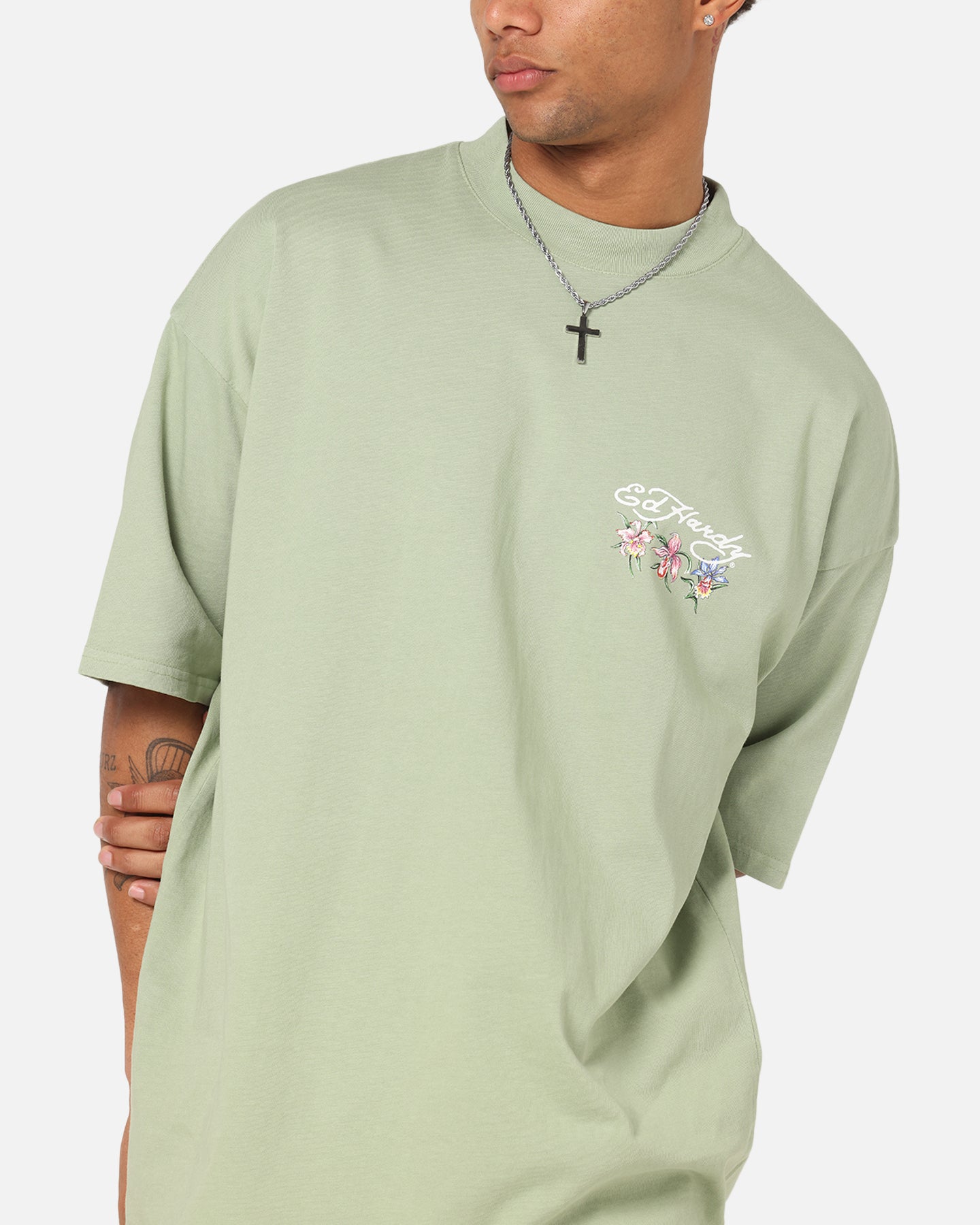 ☆ 売却済み ☆ シルク Simms・ORVIS・HARDY・ホイットレー ☆ Ed Hardy Flowers T-Shirt Sage | Culture Kings US