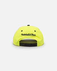 Mitchell & Ness Los Angeles Lakers Nylon Deadstock 2-Tone Snapback Neon Yellow/Black
