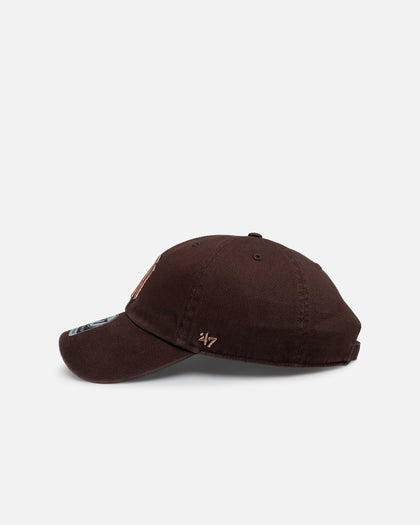 47 Brand New York Yankees "Mocha" Clean Up Strapback Brown