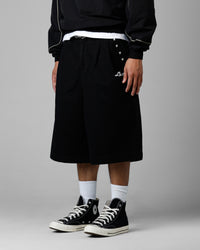Loiter 3 Quarter Shorts Black