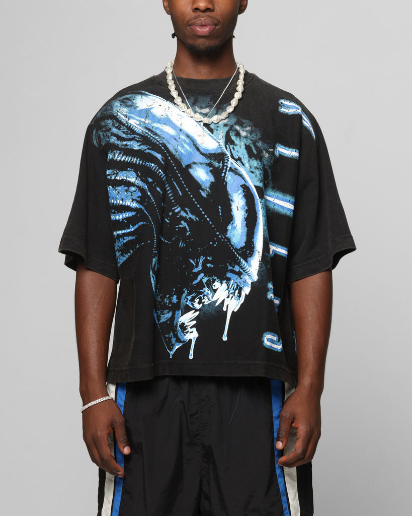 Loiter Alien It's War Boxy T-Shirt Washed Black | Culture Kings US