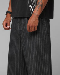 Loiter Hybrid Patch Shorts Black