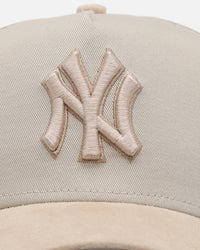 New Era New York Yankees 'Cream Suede' 9FORTY A-Frame Strapback Stone/Oatmilk