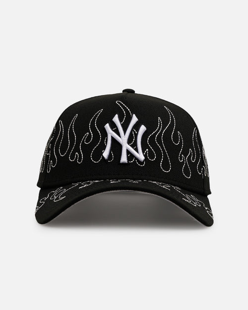 New Era New York Yankees 'Outline Flames' 9FORTY A-Frame Snapback Black