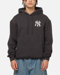 Majestic Athletic New York Yankees Everteam Logo Hoodie Washed Black