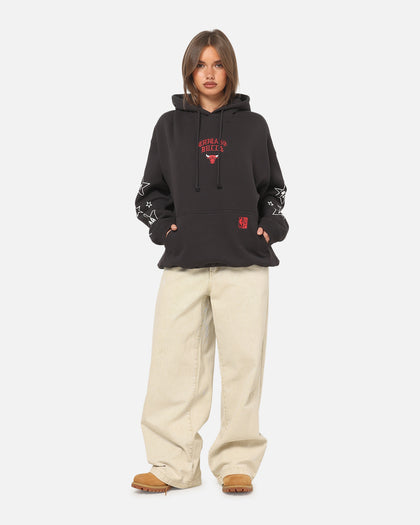 Mitchell & Ness Chicago Bulls Blackletter Champs Box Hoodie Washed Black