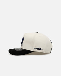 Pro Standard New York Yankees 'Signature Suede' Pro Pinch Strapback Off White/Black