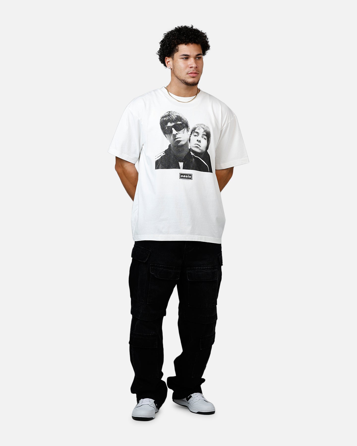 【新品】MEN'S BIGI×oasis フォトTシャツ ホワイト M Global Merchandising Oasis Photo T-Shirt White | Culture Kings US