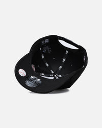 New Era Oakland Athletics 'Corduroy Roses' Golfer Pre-Curved Snapback Black Corduroy/White