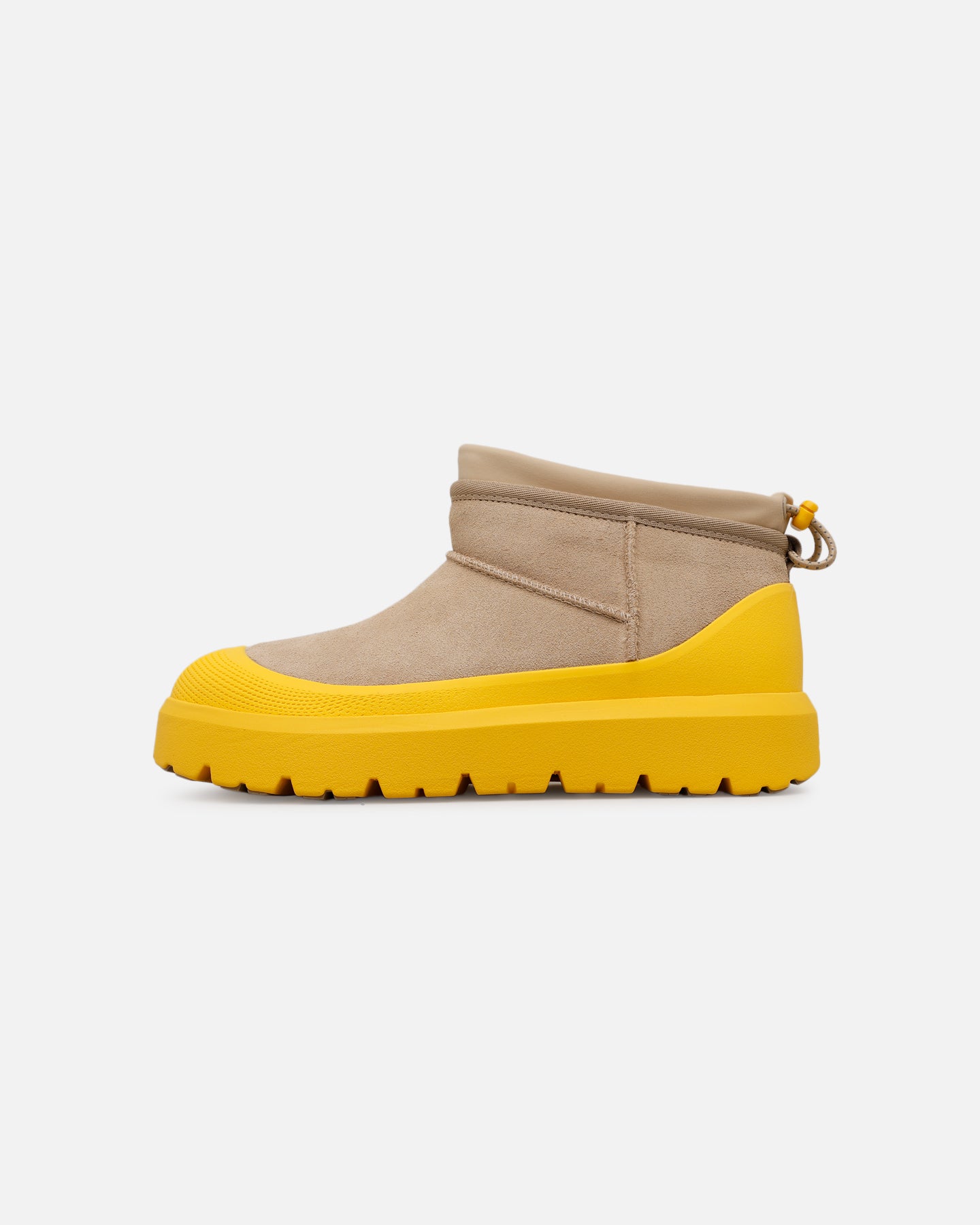 UGG イエロー ショートブーツ Ugg Boots Classic Ultra Mini Weather Hybrid Mustard | Culture Kings US