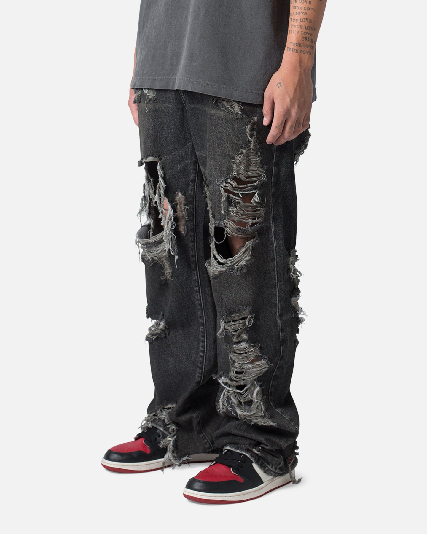 MNML Ultra Baggy Decimated Denin Jeans Black | Culture Kings US