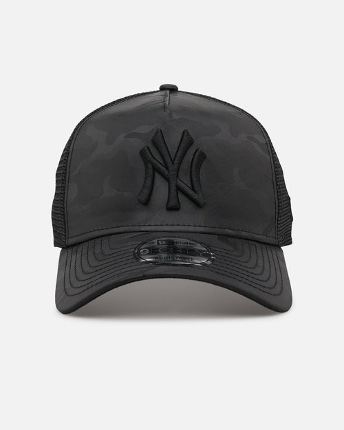 New Era New York Yankees 'Camo' 9FORTY A-Frame Trucker Snapback Black