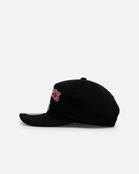 Mitchell & Ness Philadelphia 76ers 'Old English' Caddy Fit Snapback Black