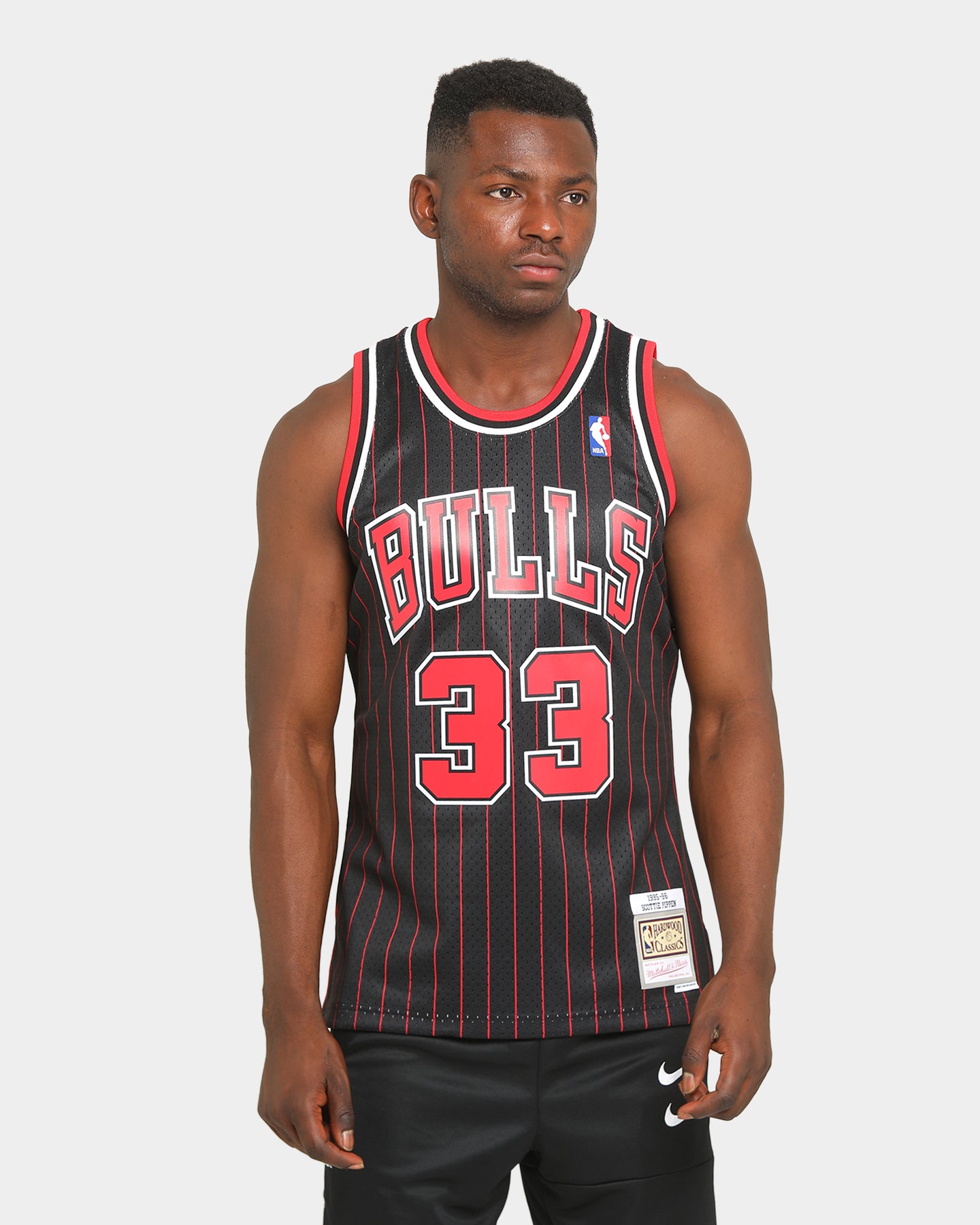 美品】シカゴブルズ PIPPEN #33 Lサイズ スウィングマン NBA 黒 美品