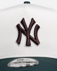 New Era New York Yankees 'Prolite Chrome' 9FORTY A-Frame Snapback