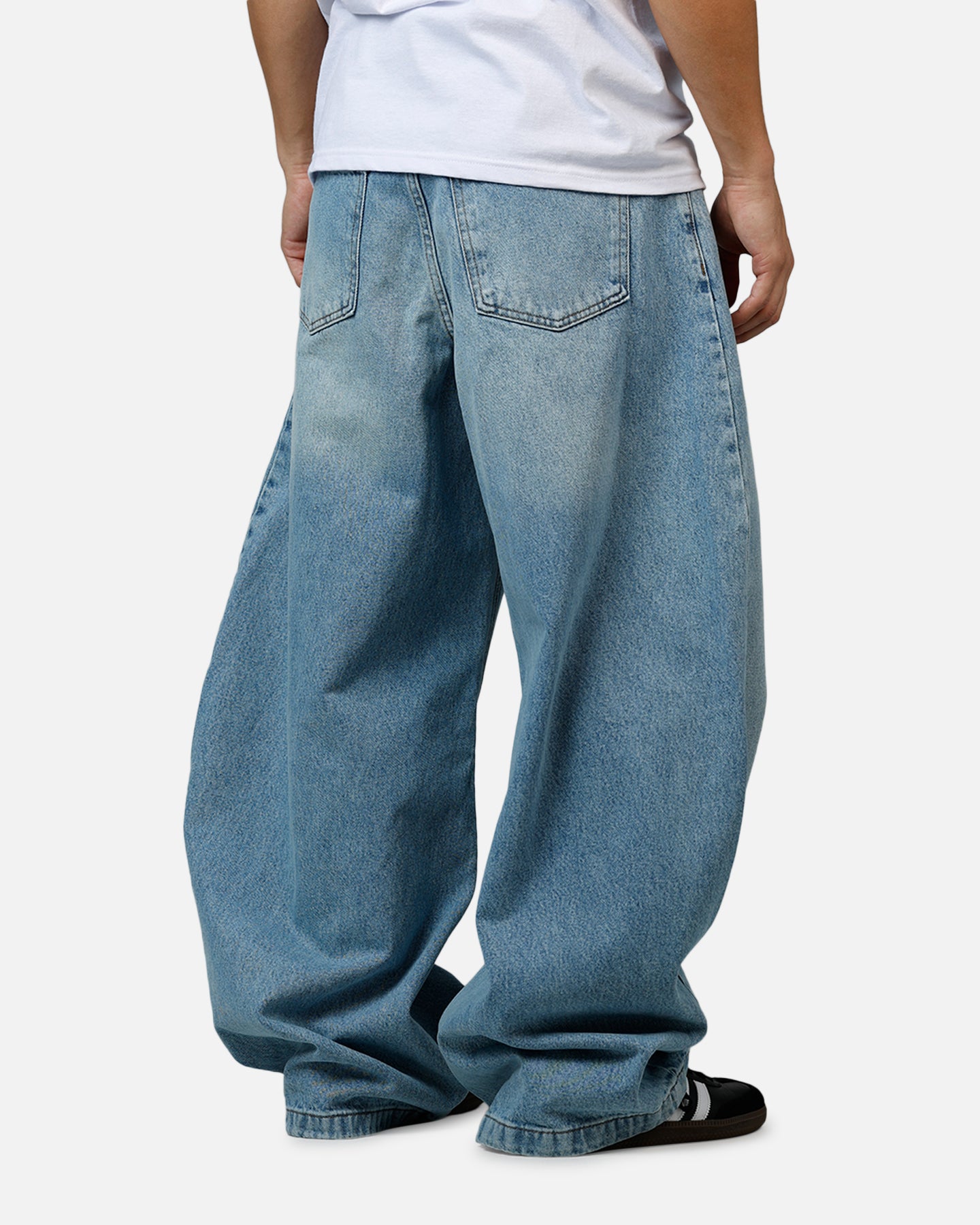 MNML Barrel Denim Jeans Light Blue | Culture Kings US