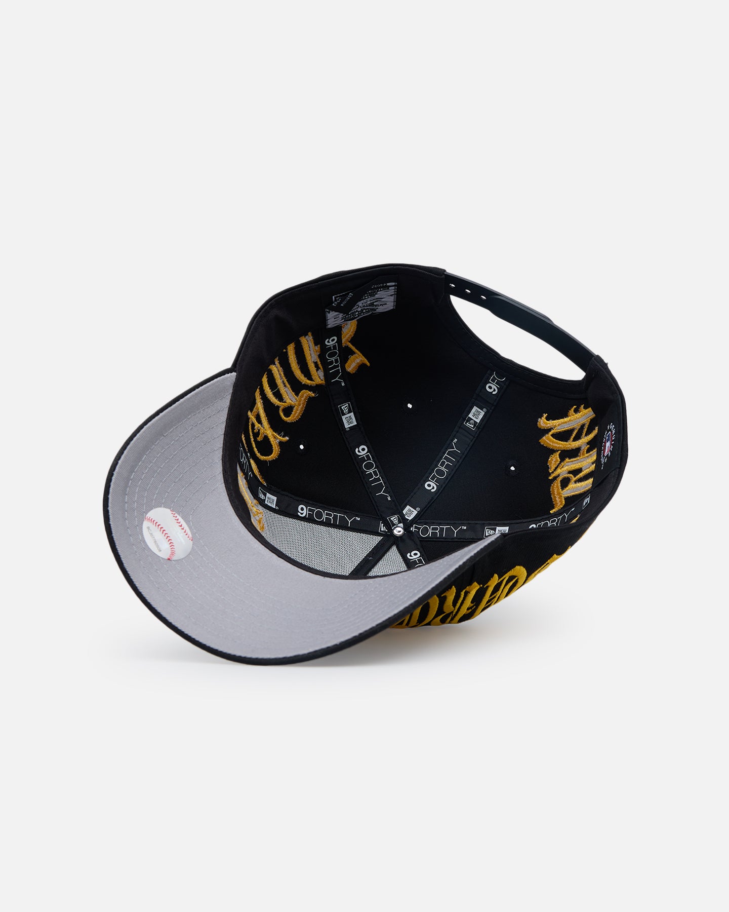 New Era Pittsburgh Pirates 'Goth Script' 9FORTY A-Frame Snapback