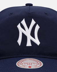 Mitchell & Ness New York Yankees 'Poolside' Deadstock Snapback Official Team Color