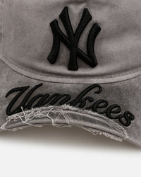 New Era New York Yankees 'Cutoff Visor' 9FORTY Snapback Washed Black
