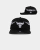 New Era Chicago Bulls 'Twisted Thorns' Golfer Pre-Curved Snapback Black