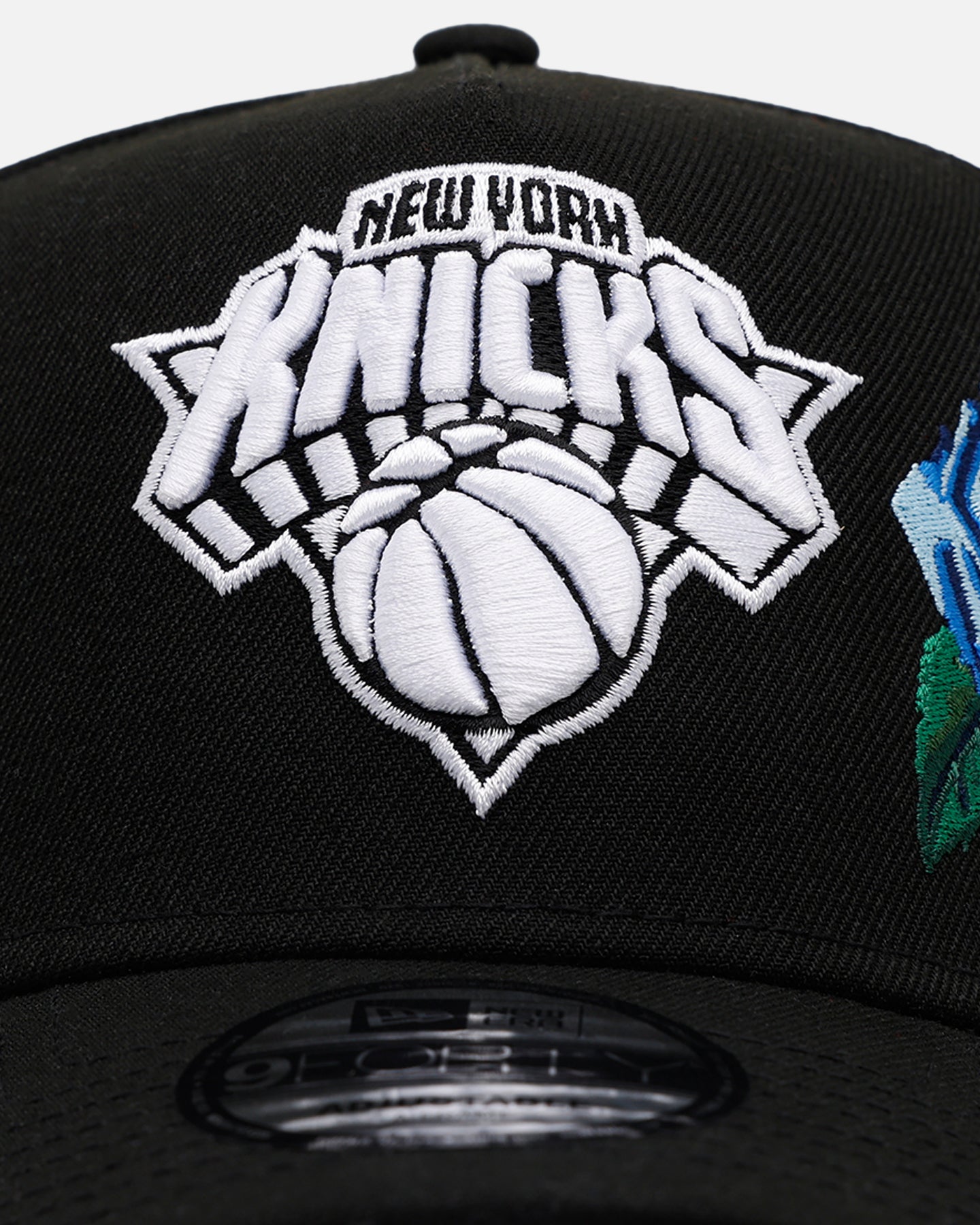 New Era New York Knicks 'Blue Rose' 9FORTY A-Frame Snapback Black