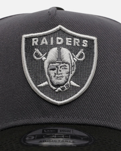 New Era Las Vegas Raiders 'Stealth 2.0' 9FORTY A-Frame Snapback Graphite